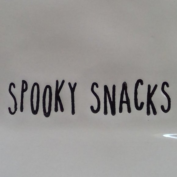 Mudpie Spooky Snacks Small Halloween Ceramic Plate with Raised Ghost - Picture 4 of 6